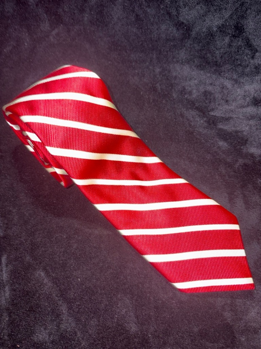 Barneys New York Mens Striped Silk Necktie OS Red White Diagonal Stripes EUC